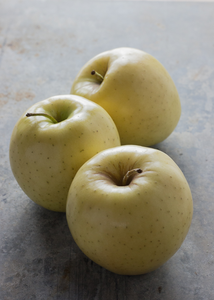 Golden apples in a still life by Joan on Hello Lovely Studio.