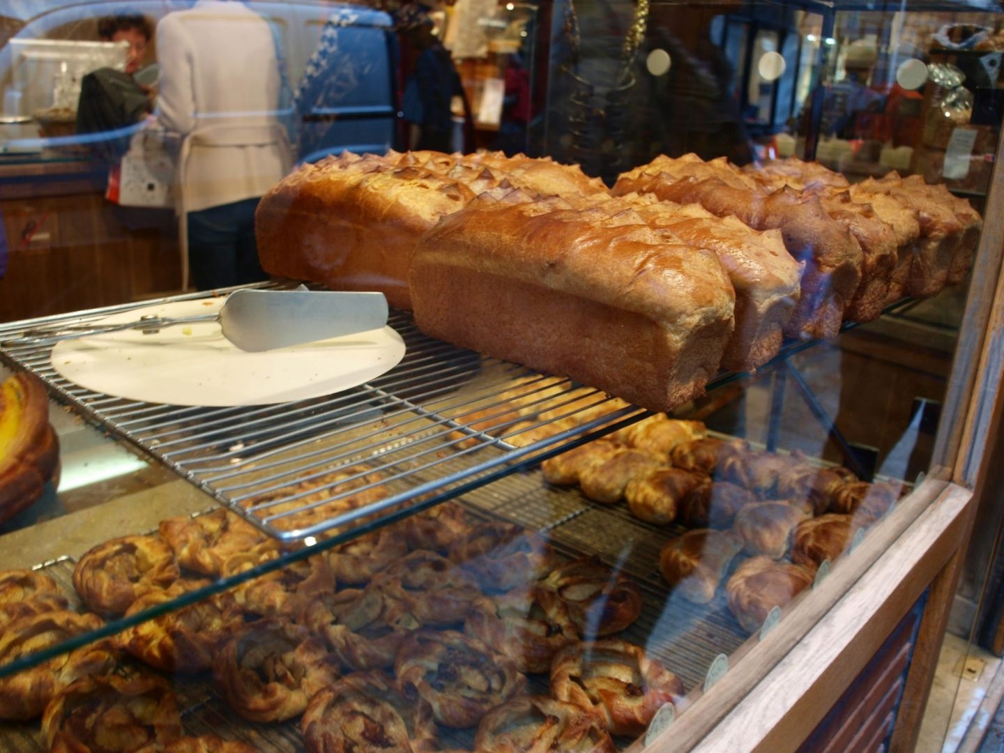 Paris-bakery-by-Hello Lovely-Studio