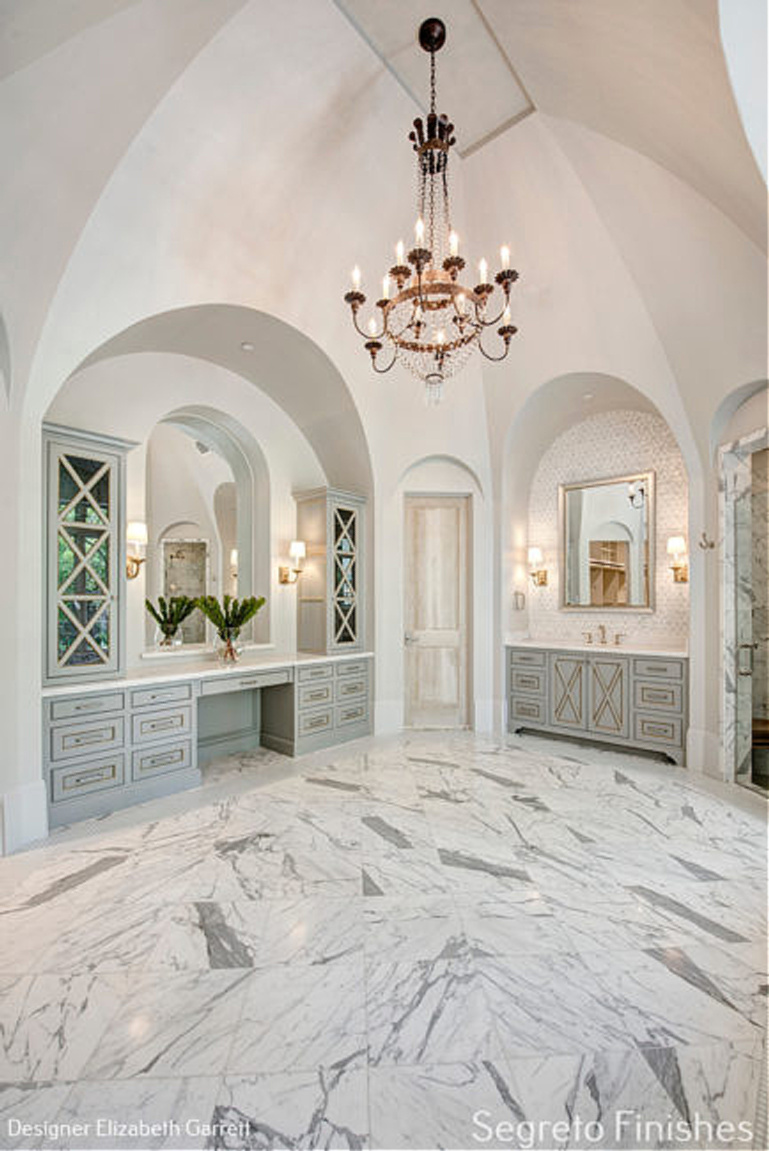 Elegant and luxurious bath with Segreto Finishes (beautiful wall colors and plaster) in a lovely designed room in Leslie Sinclair's book. #plasterwalls #segretofinishes #frenchcountry