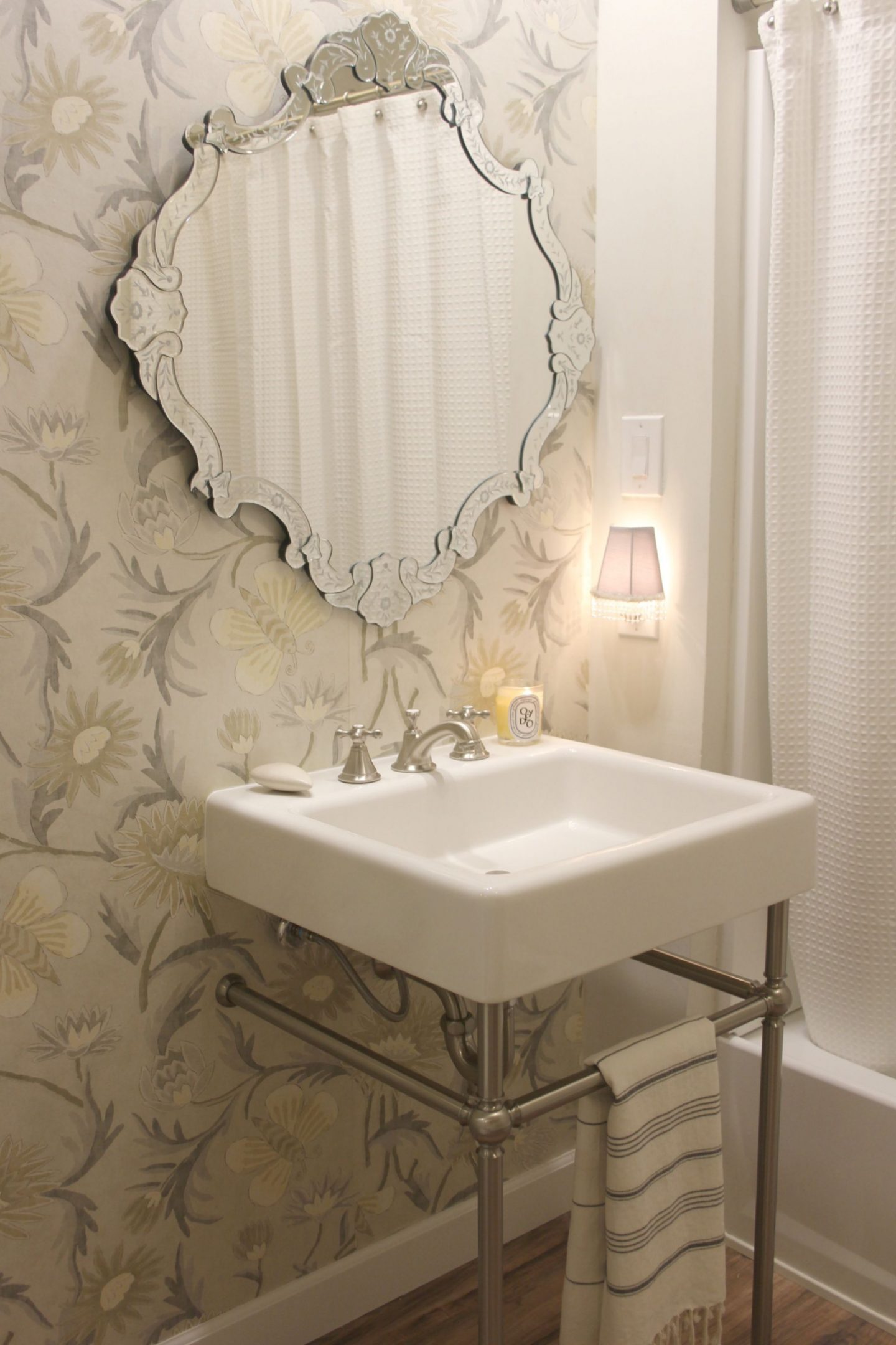 A classic bathroom with brushed nickel accents, console sink (DXV Oak Hill), and Seabury widespread faucet (Grohe). #brushednickel #consolesink #bathroomfaucet