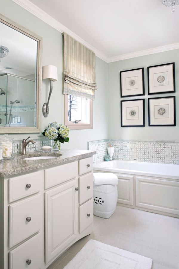 Hollingsworth Green (Benjamin Moore) paint color on walls of a beautiful traditional style bathroom. #holilngsworthgreen #benjaminmoore #paintcolors