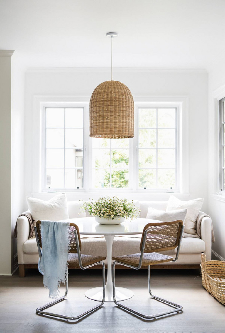 Charming modern rustic organiz luxe breakfast nook with Mid-century Saarinen table and Marcel Breuer chairs. California farmhouse style in Erin Fetherston's home. #breakfastnook #modernfarmhouse #midcenturymodern #interiordesign #breuerchairs #saarinentable #modernrustic