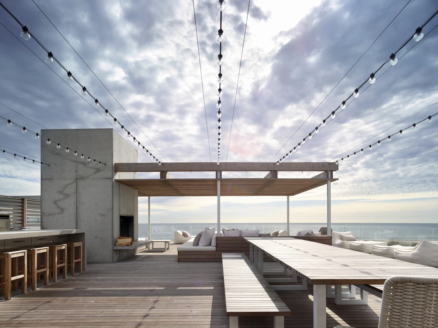 Modern architecture -lounge deck overlooking ocean. #modern #architecture #waterfront #oceanfront 