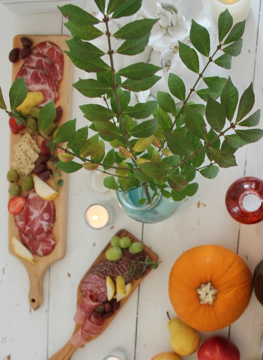 Easy Entertaining Idea With No Cooking or Baking! How to assemble a cheeseboard for a party or holiday. Let the food become the beautiful tablescape! Design/photo: Hello Lovely Studio. #hellolovelystudio #easyappetizer #easyentertaining #cheeseboard #wineandcheese #tablescape #simplerecipe #nocook #nobake #cocktailparty