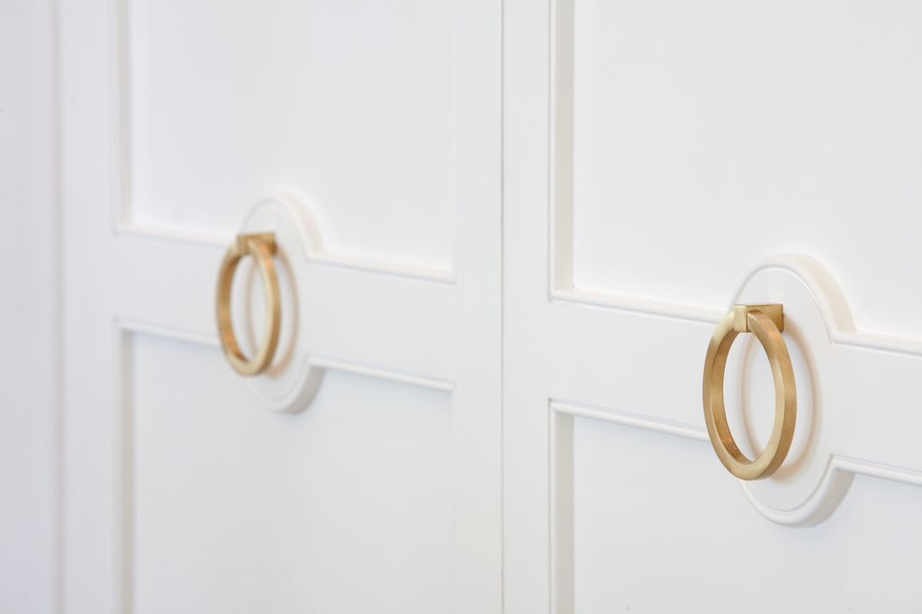 Brass ring door hardware. Modern Chic Home in the Southwest. E&A Builders. Pinnacle Conceptions. Jaimee Rose Interiors. #modern #French #housedesign #luxuryhome