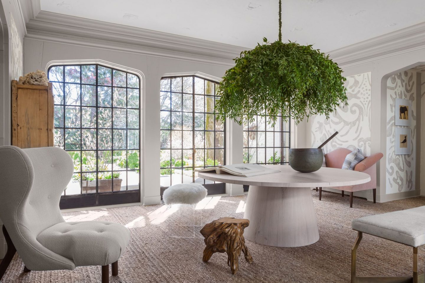 Refined, rustic, sophisticated, and serene - the unique interior design in this Chicago home by Michael Del Piero resonates with sophistication and calm. #interiordesign #michaeldelpiero #rusticluxe #roughluxe #modernrustic #luxurydecor #chicagohome