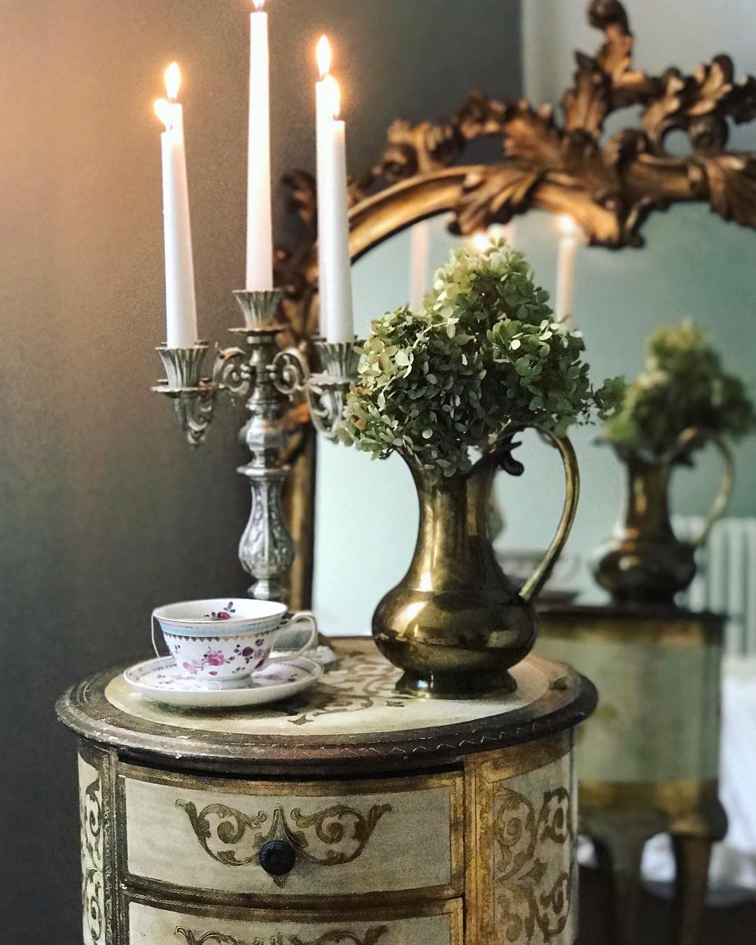 French Country Christmas Decorating Inspiration from Corner French Cottage! Come see more of the house tour! #frenchcountry #interiordesign #christmasdecor #shabbychic