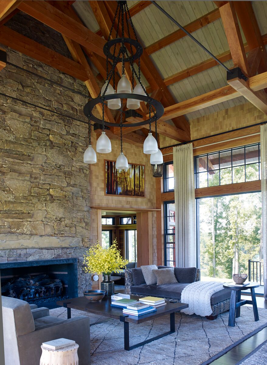 Handsome interior design inspiration from some of my favorite classic architects and designers of luxurious traditional homes and spaces. #traditionaldecor #interiordesign #classicdesign #classicarchitecture #homeideas #interiordesignideas #jeffreydungan #luxuryhomes