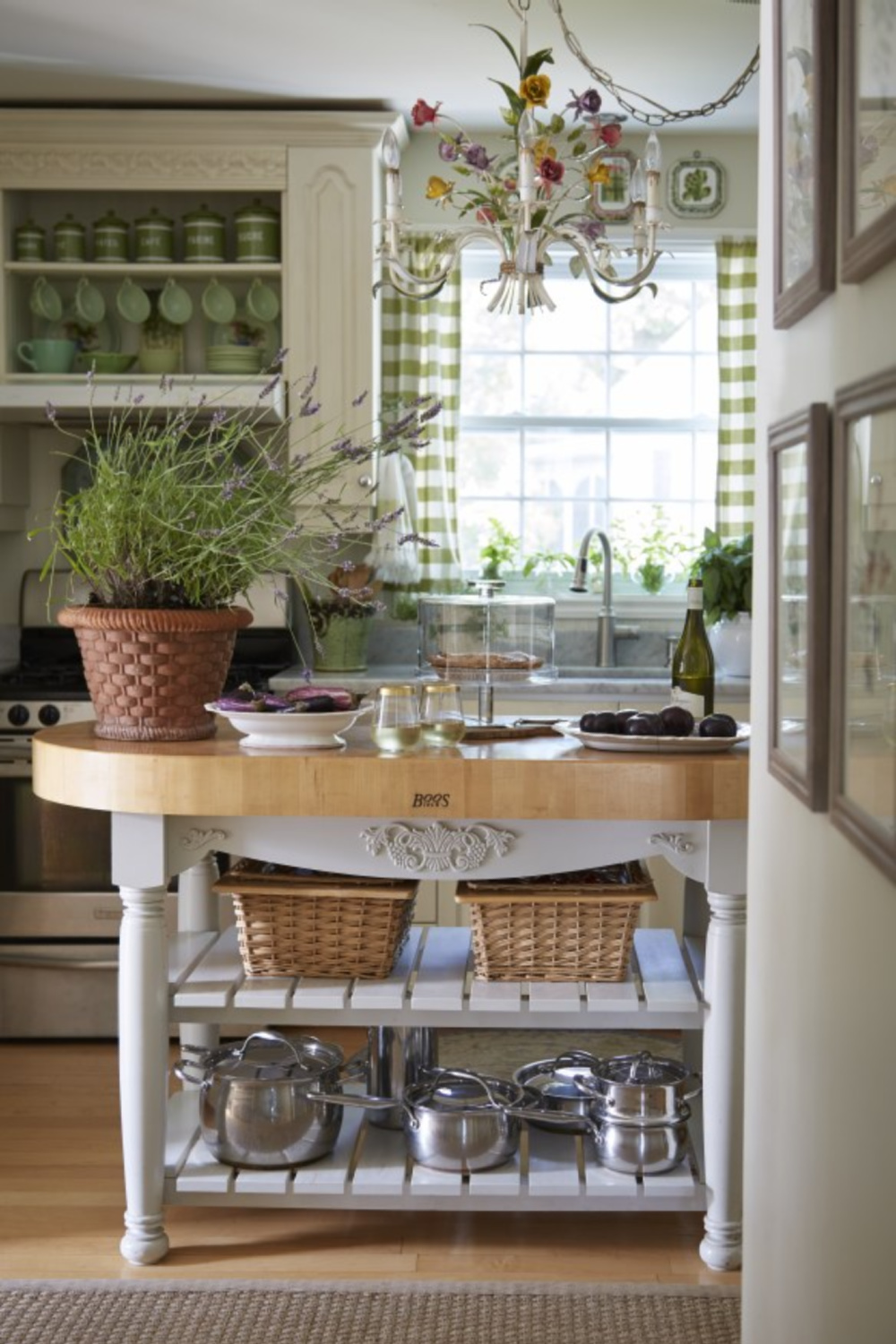 Green kitchen with French country style by Amy Chalmers (MaisonDecor) featured in Nora Murphy's Country House Book! #frenchcountrykitchen #greenkitchen