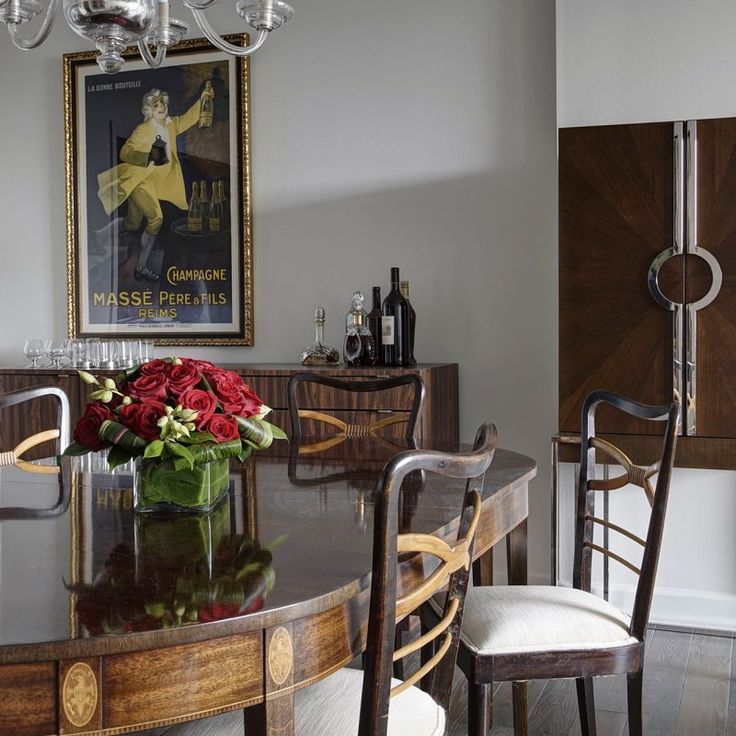 Dining room with antique Baker table. Beautiful interior design inspiration from Chicago designer Cari Giannoulias on Hello Lovely Studio. #hellolovelystudio #interiordesign #carigiannoulias #chicagodesigner #interiordesigner #sophisticateddecor #understated #luxurydecor