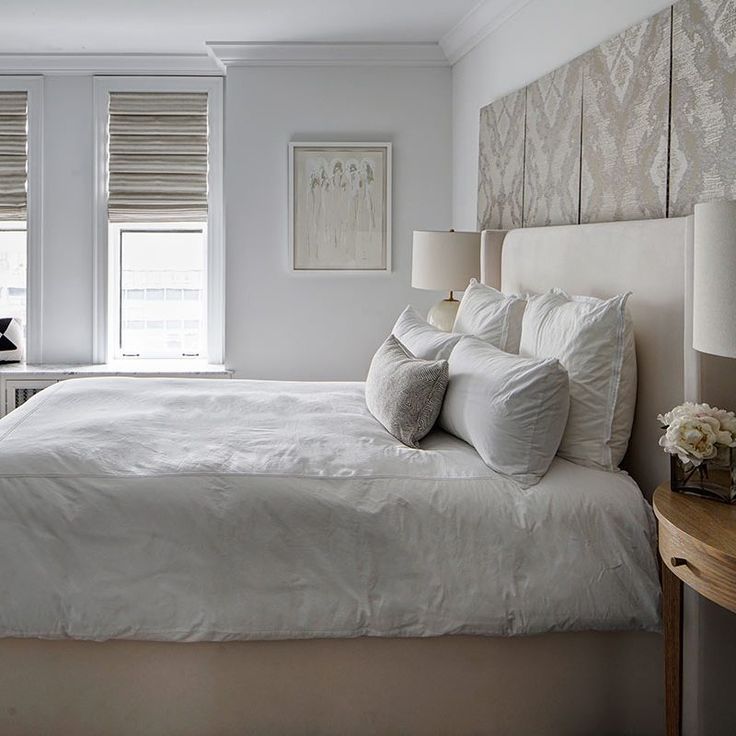 Serene and classic warm white bedroom. Beautiful interior design inspiration from Chicago designer Cari Giannoulias on Hello Lovely Studio. #hellolovelystudio #interiordesign #carigiannoulias #chicagodesigner #interiordesigner #sophisticateddecor #understated #luxurydecor