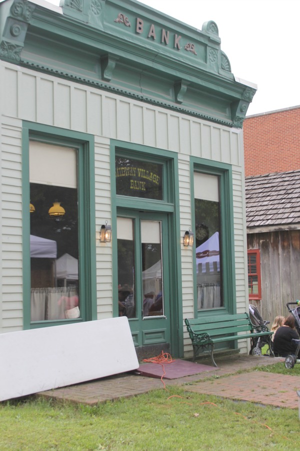 Historic old bank. So much to love at Main Street Market Rockford in the fall! Hosted by Urban Farmgirl, it draws 150 wonderful vendors from around the country and throngs of shoppers. #hellolovelystudio #mainstreetmarket #rockford #urbanfarmgirl #fleamarket #countrymarket #farmhousedecor #farmhousestyle #midwest #fall