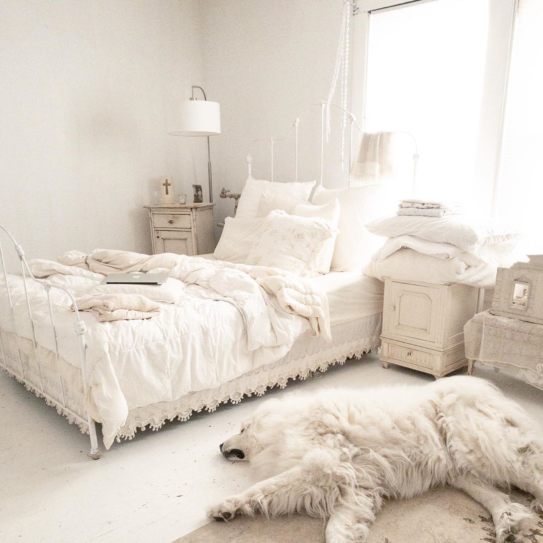 All white Nordic French decor in a darling Swedish immigrant's cottage - My Petite Maison. #whitedecor #allwhite #nordicfrench #shabbychic #interiordesign #whitecottage #frenchnordic