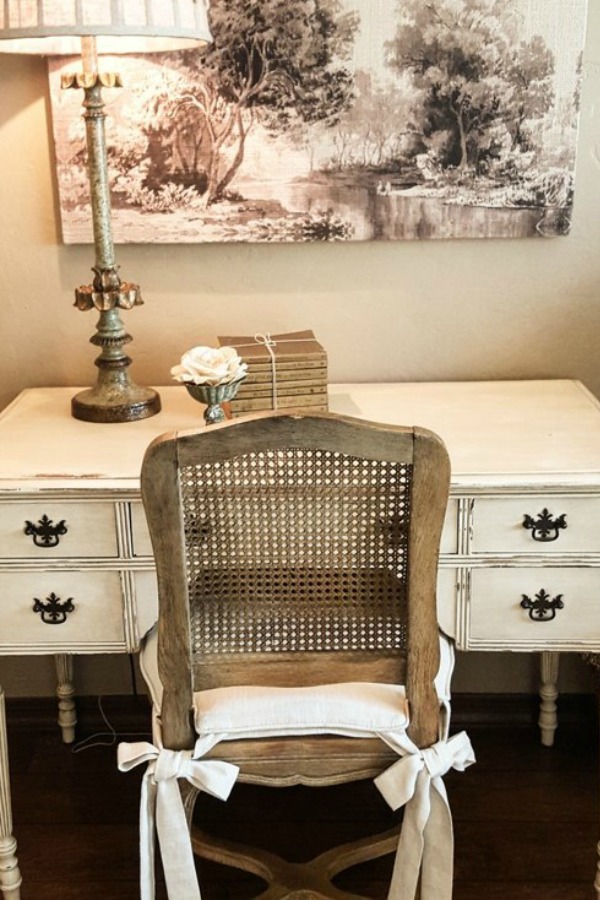 Country French farmhouse interior design inspiration from The French Nest Co. Gorgeous French inspired elegant, rustic, refined decor! #frenchcountry #frenchfarmhouse #interiordesign #decoratingideas