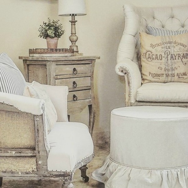 Country French farmhouse interior design inspiration from The French Nest Co. Gorgeous French inspired elegant, rustic, refined decor! #frenchcountry #frenchfarmhouse #interiordesign #decoratingideas