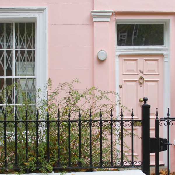 Beautiful soft pink painted stucco and pink door in Notting Hill. Hello Lovely Studio. #pinkpaintcolor #nottinghill #london #pastel #vintagedoors