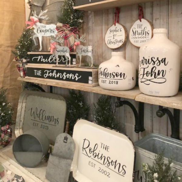 Rustic farmhouse Christmas decorating ideas and vintage style holiday inspiration from Urban Farmgirl in Rockford, Illinois. #farmhousechristmas #countrychristmas #christmasdecor #urbanfarmgirl #rustic #vintage #holidayinspiration