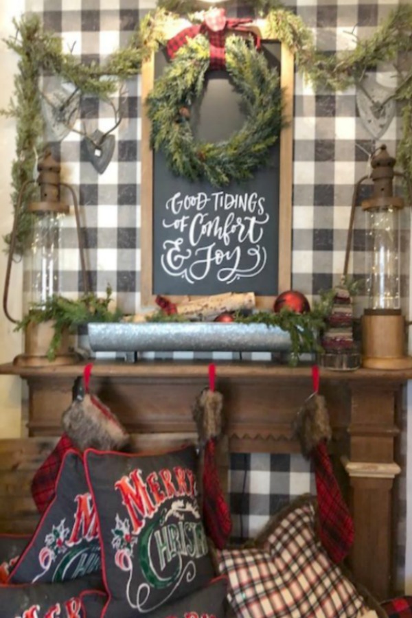 Farmhouse Christmas decor inspiration, vintage style, and rustic country decorating ideas for a whimsical holiday interior. #hellolovelystudio #christmasdecor #farmhousestyle