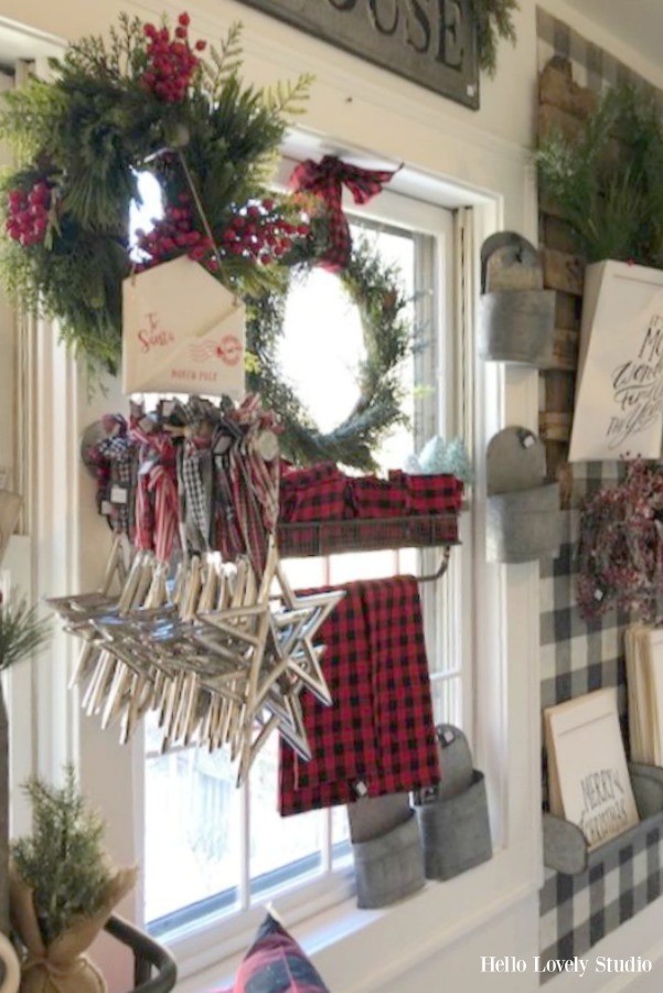 Farmhouse Christmas decor inspiration, vintage style, and rustic country decorating ideas for a whimsical holiday interior. #hellolovelystudio #christmasdecor #farmhousestyle