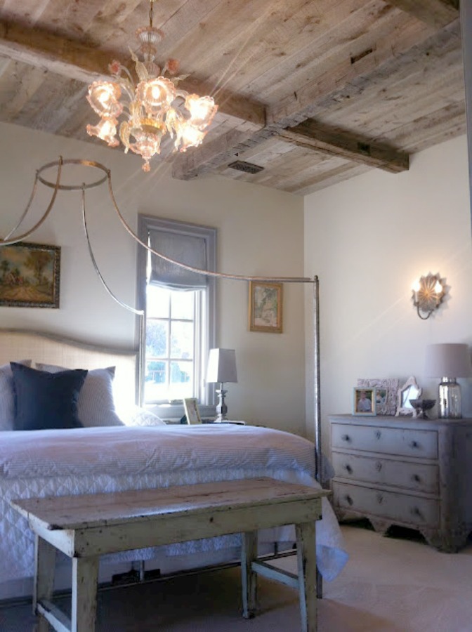 Breathtaking French cottage in Utah by Desiree Ashworth of Decor de Provence. French country interior design inspiration awaits in this house tour with rustic decor, Gustavian influences, and European country charm! #frenchcottage #frenchcountry #interiordesign