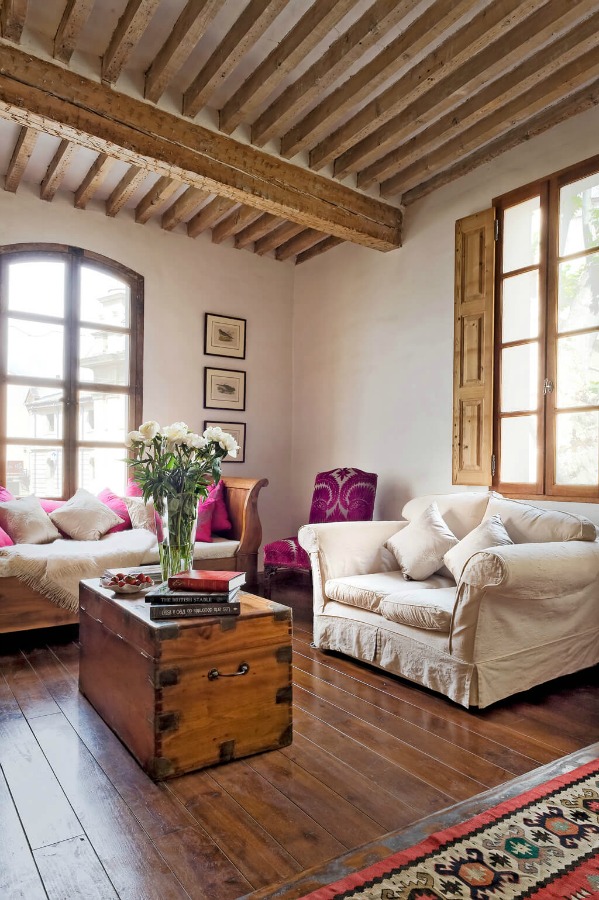 A beautiful French farmhouse living room in a South of France apartment offered by Haven In.