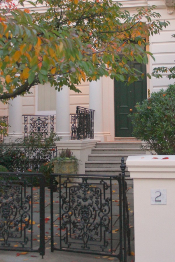 Beautiful London townhouse with classic design and curb appeal - Hello Lovely Studio. #londondoors #londontownhouse #architecture