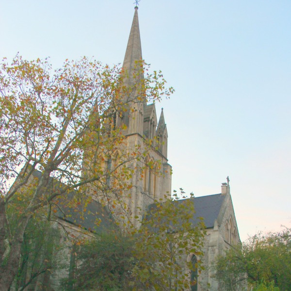 Beautiful cathedral in London. Notting Hill beauty, classic architecture, and inspiration from a London stroll by Hello Lovely Studio. Personal Reflections: What Does Greater Kindness to Yourself Look Like?