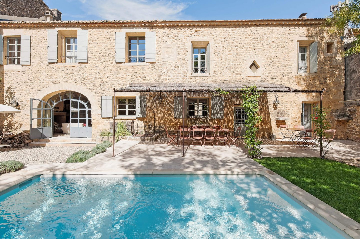 A beautiful French fantasy awaits with rustic elegance in the South of France! House Tour: Inspiring Provence French Farmhouse will delight with images of French country Old World inspiration. #frenchcountry #provence #frenchfarmhouse #housetour #interiordesign #rusticdecor