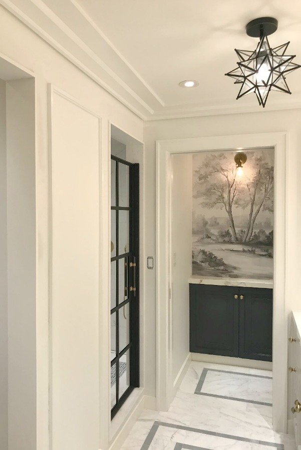 Magnificent grisaille mural wallpaper in bathroom by Alexander Butler made from original painting by Susan Harter. Muted and sophisticated colors in this beautifully inspiring interior design. #mural #interiordesign #timeless #ethereal #serenedecor #paintedmural #wallpaper