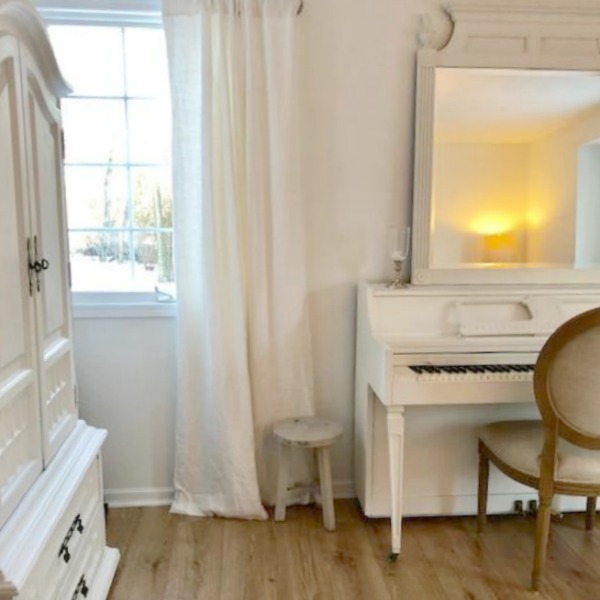 White decor in my studio/guest bedroom with French farmhouse style - Hello Lovely Studio.