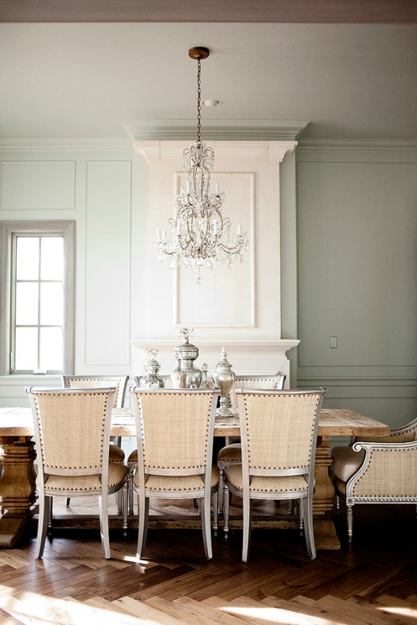 Beautiful French Gustavian style dining room by Desiree of Decor de Provence. 