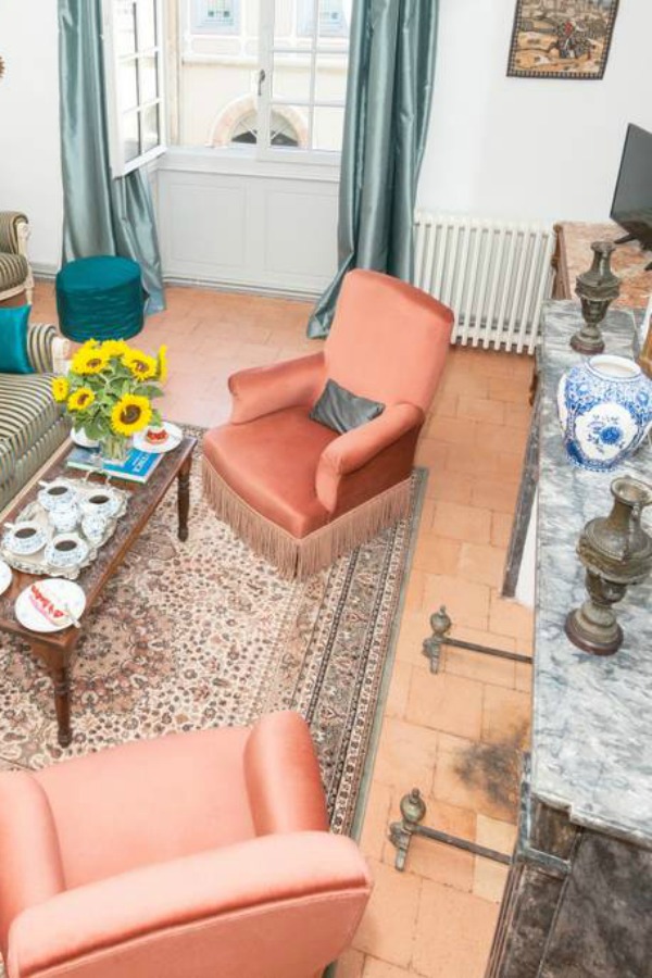 Classic French apartment with luxurious interiors has been fully renovated to high standards in Carcassonne, France and is available to rent - L'ancienne Tannerie.