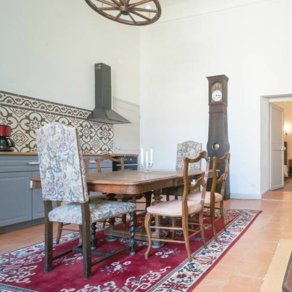 Classic French apartment with luxurious interiors has been fully renovated to high standards in Carcassonne, France and is available to rent - L'ancienne Tannerie.