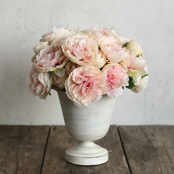 Forever Florals. Shabby Chic Couture Design Inspiration from Rachel Ashwell!