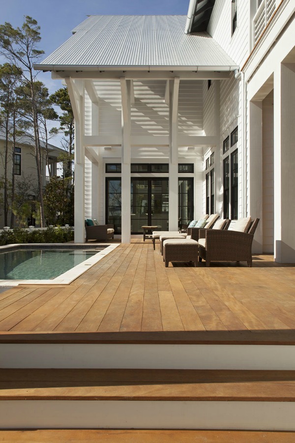 Luxurious pool design inspiration from a magnificent coastal style classic home by architect Geoff Chick. #pooldesign #coastalstyle #luxurypool #beachhouse