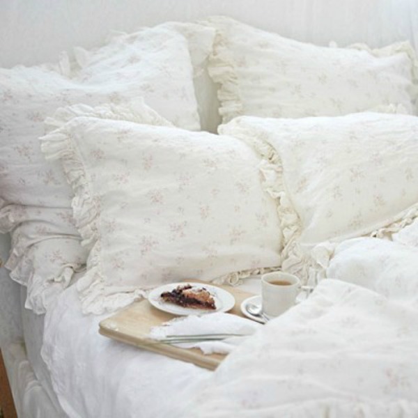 Rosabelle bedding. Shabby Chic Couture Design Inspiration from Rachel Ashwell!