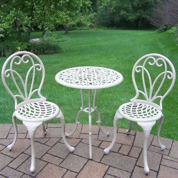 Oakland Living bistro set
