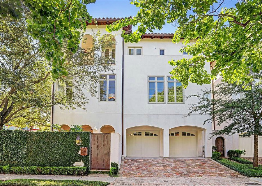 Oh the unforgettable timeless design, white French home on Berthea in Houston. #interiordesign #luxuryhome #Europeanstyle #whitedecor