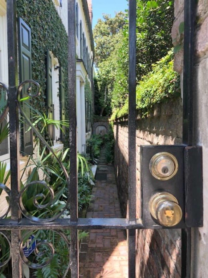 Charleston's charming historic district is graced with architecturally magnificent homes, secret gardens, lush window boxes, and colorful design inspiration. Hello Lovely Studio.