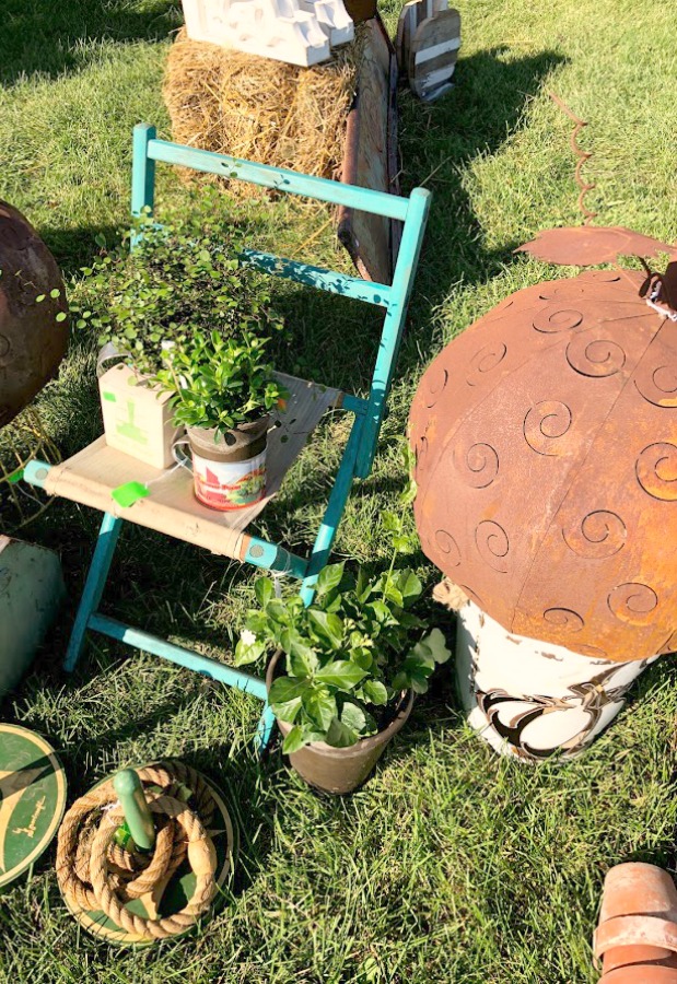 Farmhouse style decor, vintage wares, and handmade treasures mingle at Main Street Market (Urban Farmgirl) in Belvidere, Illinois - Hello Lovely Studio. #fleamarket #farmhousestyle #vintage #junkin