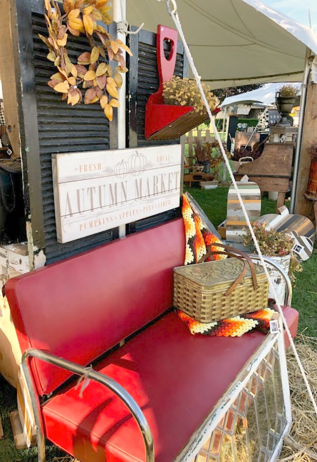 Autumn inspiration, Fall farmhouse style decor, vintage wares, and handmade treasures mingle at Main Street Market (Urban Farmgirl) in Belvidere, Illinois - Hello Lovely Studio. #fleamarket #farmhousestyle #vintage #junkin