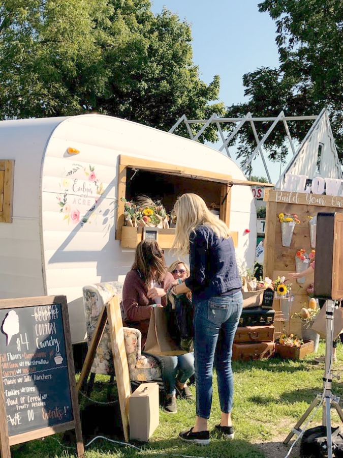 Vintage camper! Autumn inspiration, Fall farmhouse style decor, vintage wares, and handmade treasures mingle at Main Street Market (Urban Farmgirl) in Belvidere, Illinois - Hello Lovely Studio. #fleamarket #farmhousestyle #vintage #junkin