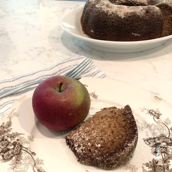 Recipe for easy homemade cinnamon cider donut cake from Hello Lovely Studio. #applecidercake #donutcake #applerecipe #applecake