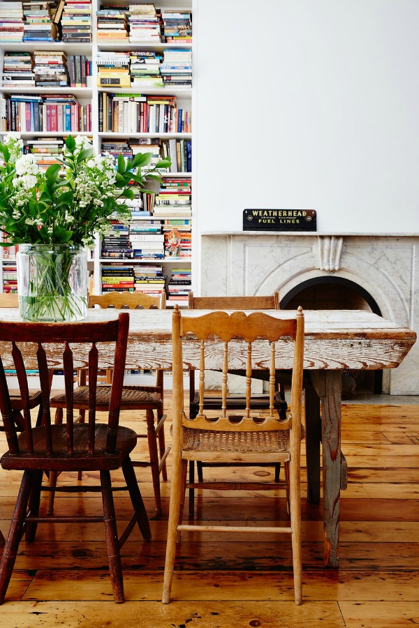 Gorgeous and rustic city farmhouse style in a dining room with design by Odette Williams and architecture by Lorraine Bonaventura. Photo by Ncile Franzen. Come discover 3 Inspiring Art & Design Books on My Nightstand This Minute I Am Loving! #farmhousediningroom #interiordesign #rusticdecor #cityfarmhouse