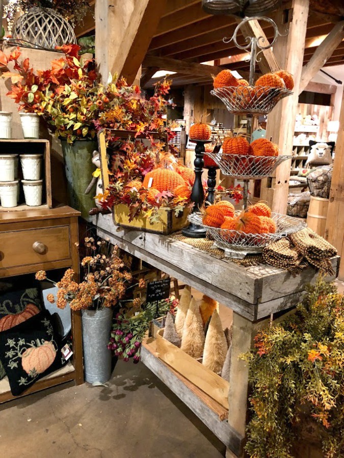 Fall decor inspiration from an apple orchard in Poplar Grove, IL (Edward's) - autumn magic in the heartland is hard to beat! Hello Lovely Studio. #falldecor #autumn #farmhousestyle #countrystyle #rusticdecor