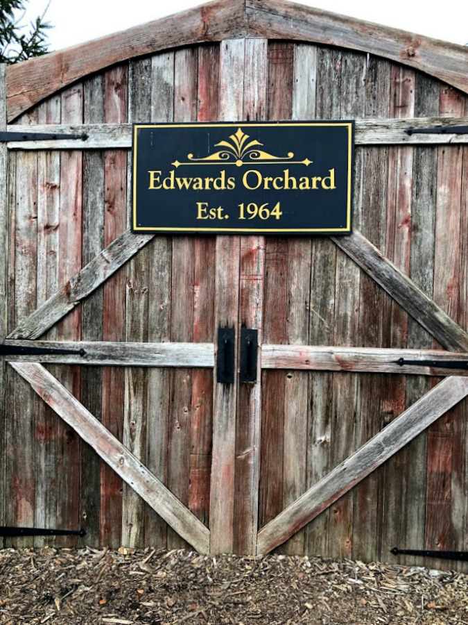 Fall decor inspiration from an apple orchard in Poplar Grove, IL (Edward's) - autumn magic in the heartland is hard to beat! Hello Lovely Studio. #falldecor #autumn #farmhousestyle #countrystyle #rusticdecor