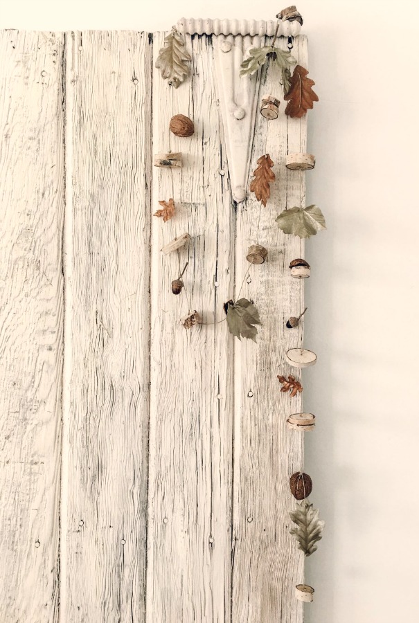 Autumn decor and Fall DIY craft ideas including wreaths with acorns and twigs are in the mix on Hello Lovely Studio! #falldecor #easydiy #fallgarland #fallmantel #tablescapeideas