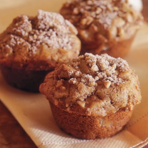 Yummy vanilla pear muffins with a crunchy sugar topping - Williams-Sonoma. #pearmuffins #pearrecipes #pears #fallbaking