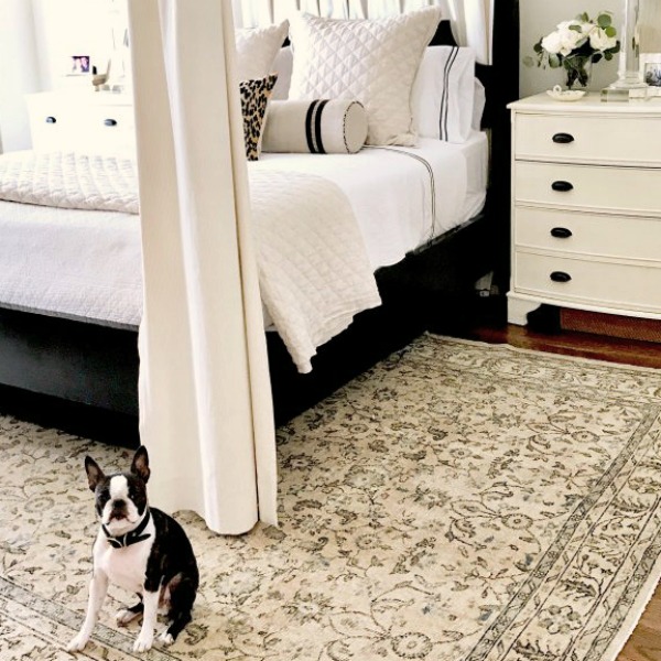 Black and white classic design style in a bedroom by Classic Casual Home. #blackandwhite #bedroom #classicstyle