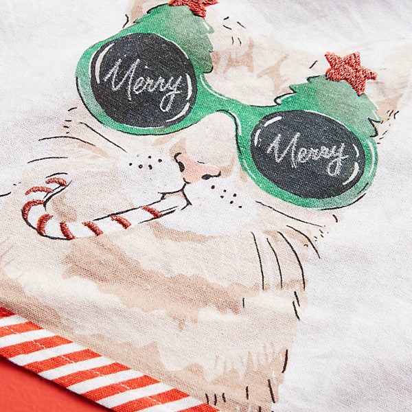 Sweet and silly cat dog Christmas dishtowel will grace your holiday kitchen with a smile. #christmasdecor #dishtowel #cats #dogs